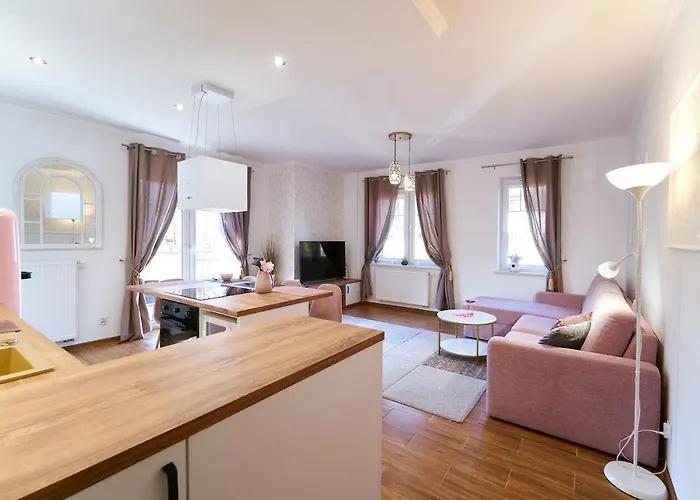 Laguna 22 Rozowy * Polanica-Zdrój